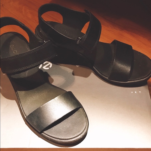 ecco freja wedge sandal